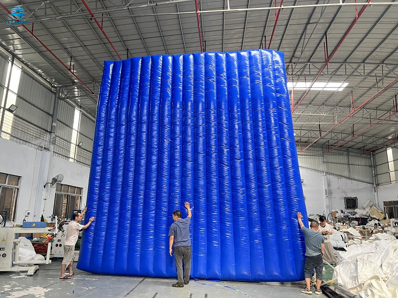 Muro de barrera de ruido inflable azul