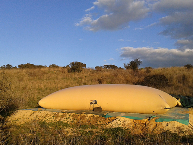  <span style="font-size:16px;">Tanques de PVC con almohada de vejiga</span> 