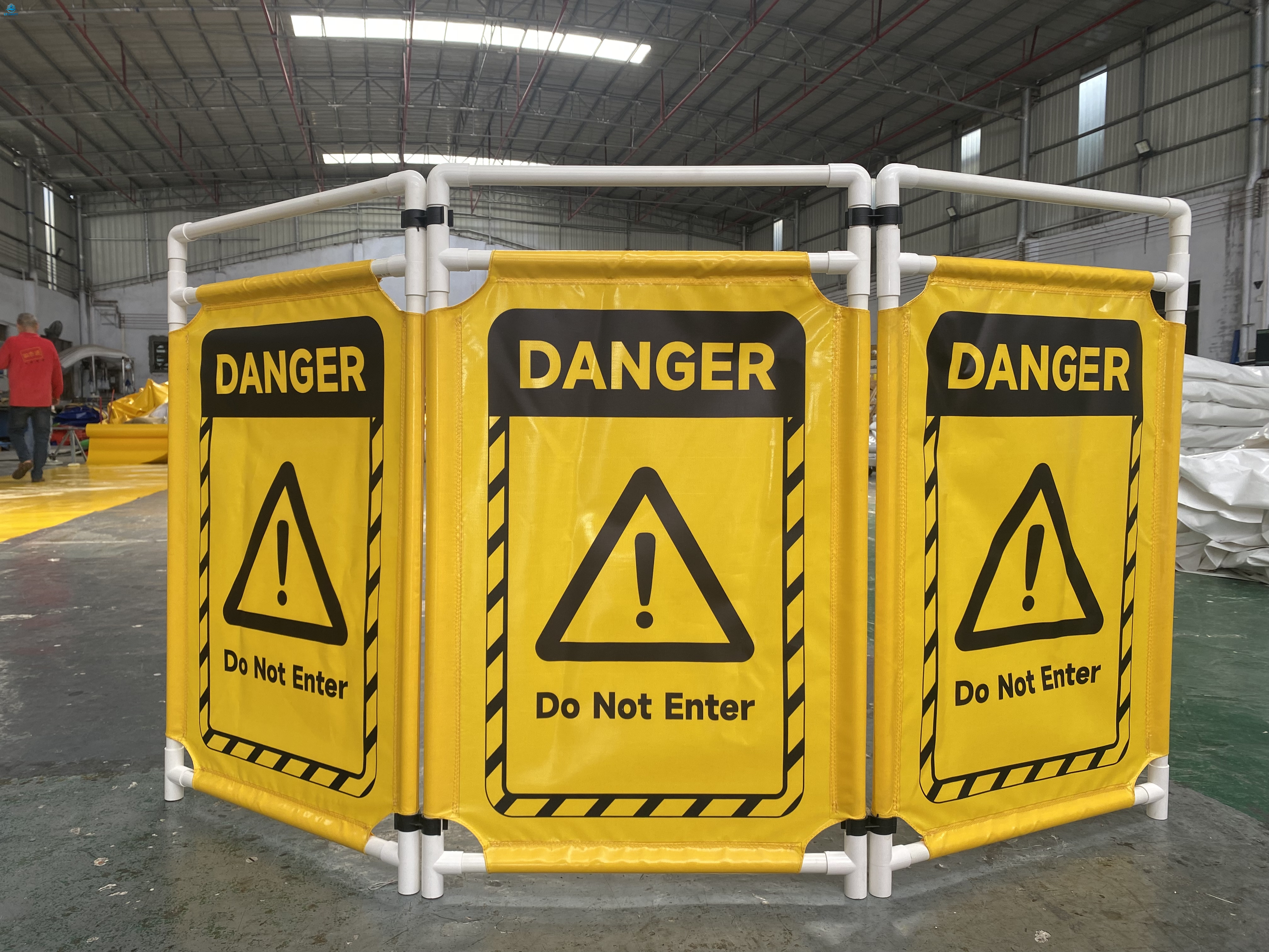 Valla de seguridad de PVC con barricada expandible