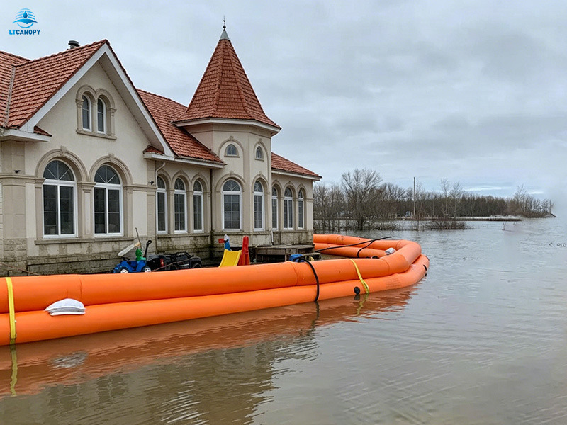 Barrera contra inundaciones llena de agua inflable de múltiples formas